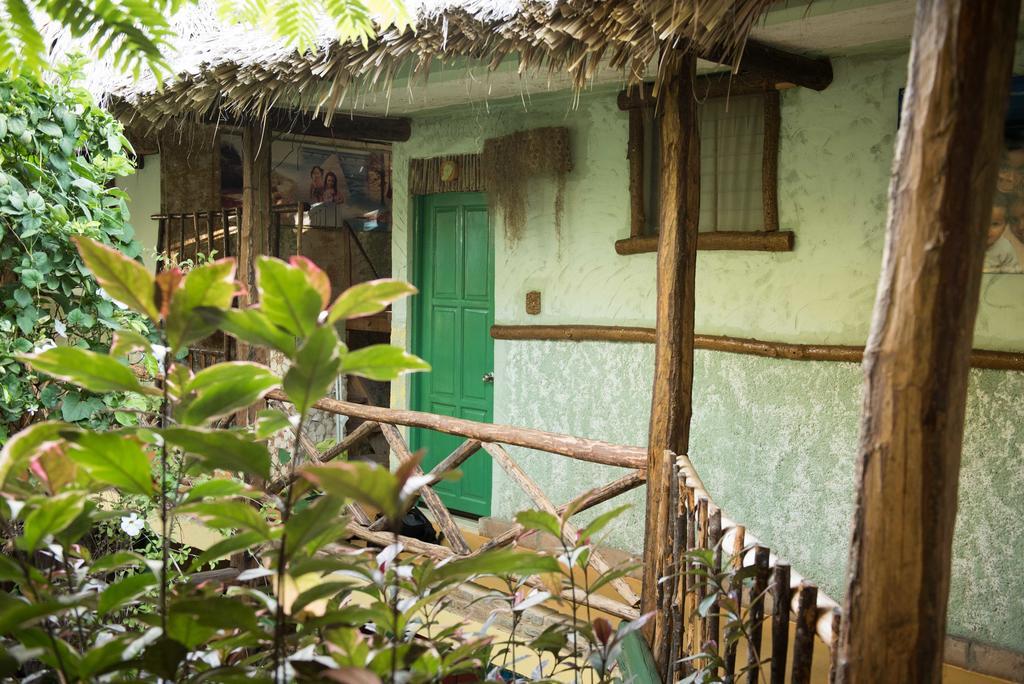 Hostal Dona Chava Педерналес Екстериор снимка