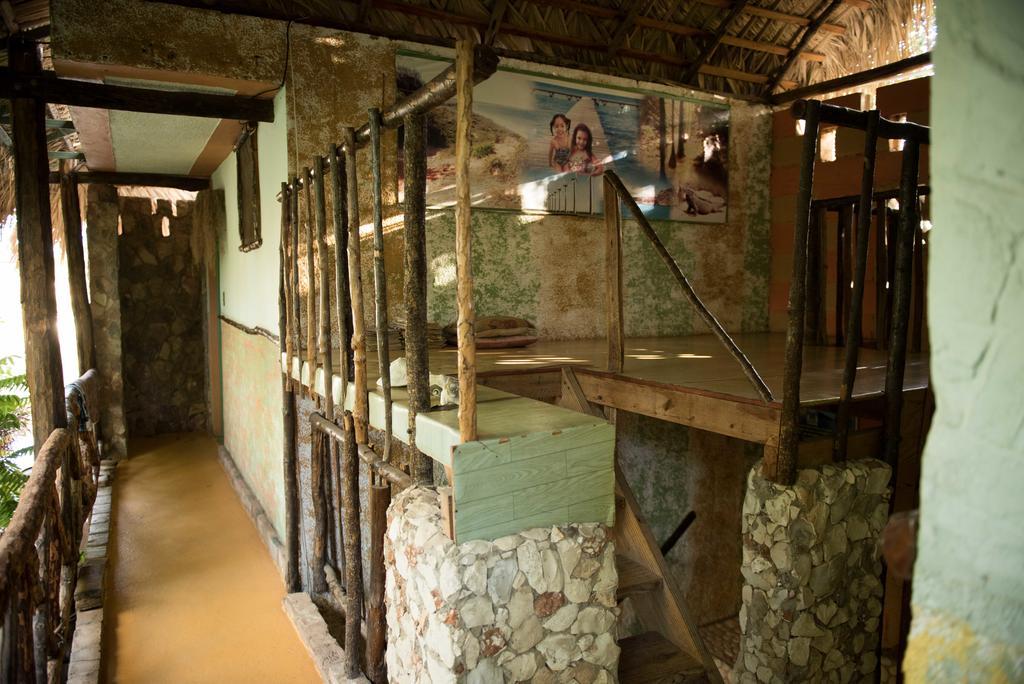 Hostal Dona Chava Педерналес Екстериор снимка