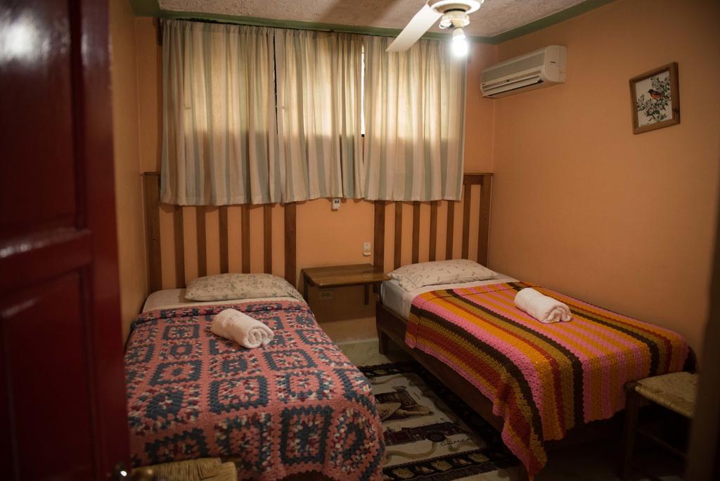 Hostal Dona Chava Педерналес Екстериор снимка